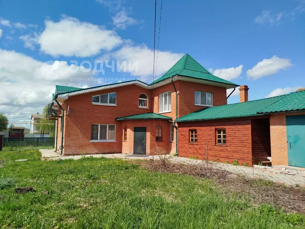 Дом в Чувашия, с. Красноармейское ул. Ленина, 56 (172 м) - Фото 1