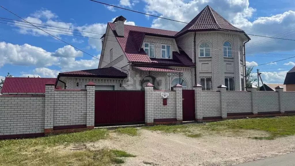 Дом в Липецкая область, Елец ул. 50 лет Победы, 23 (278 м) - Фото 0