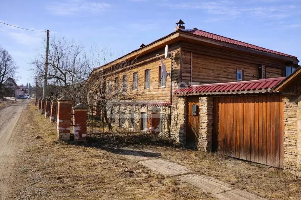 Дом в Челябинская область, пос. Нижний Уфалей пер. Красноармейский, 4 ... - Фото 2