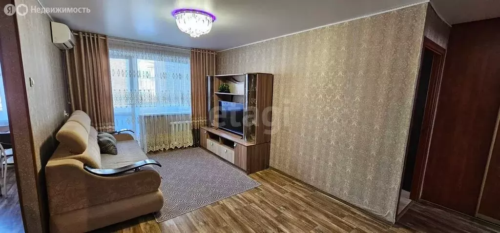 3-комнатная квартира: Салават, бульвар Салавата Юлаева, 55А (59.9 м) - Фото 1
