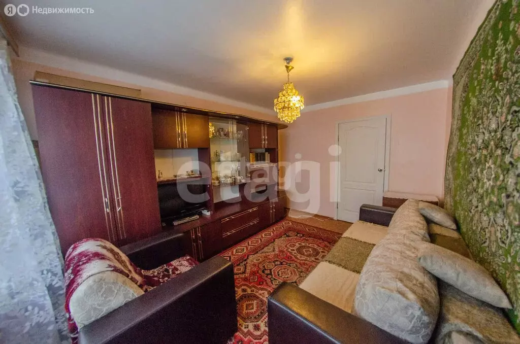 2-комнатная квартира: Шадринск, улица Спартака, 49 (43.4 м) - Фото 1