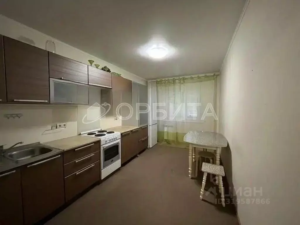 2-к кв. Тюменская область, Тюмень Уральская ул., 51 (66.0 м) - Фото 0