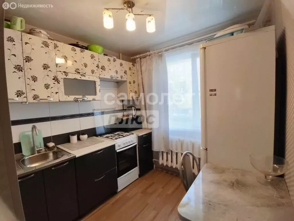 2-комнатная квартира: Первоуральск, улица Ватутина, 77 (46 м) - Фото 1