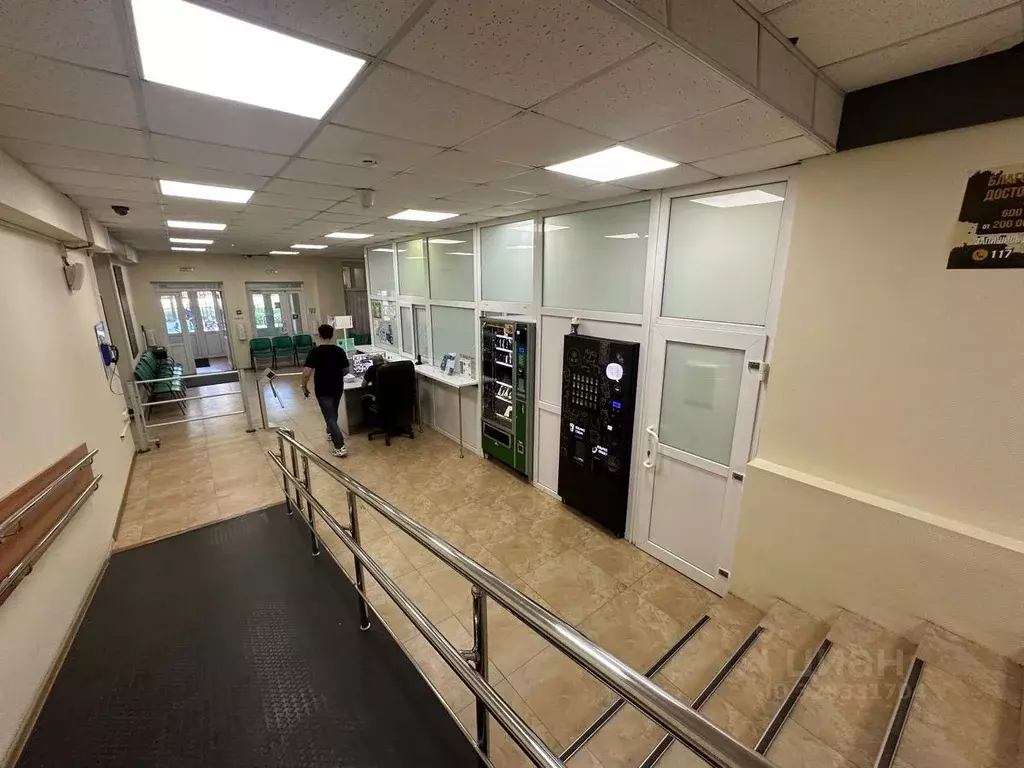 Помещение свободного назначения в Приморский край, Владивосток ул. ... - Фото 1