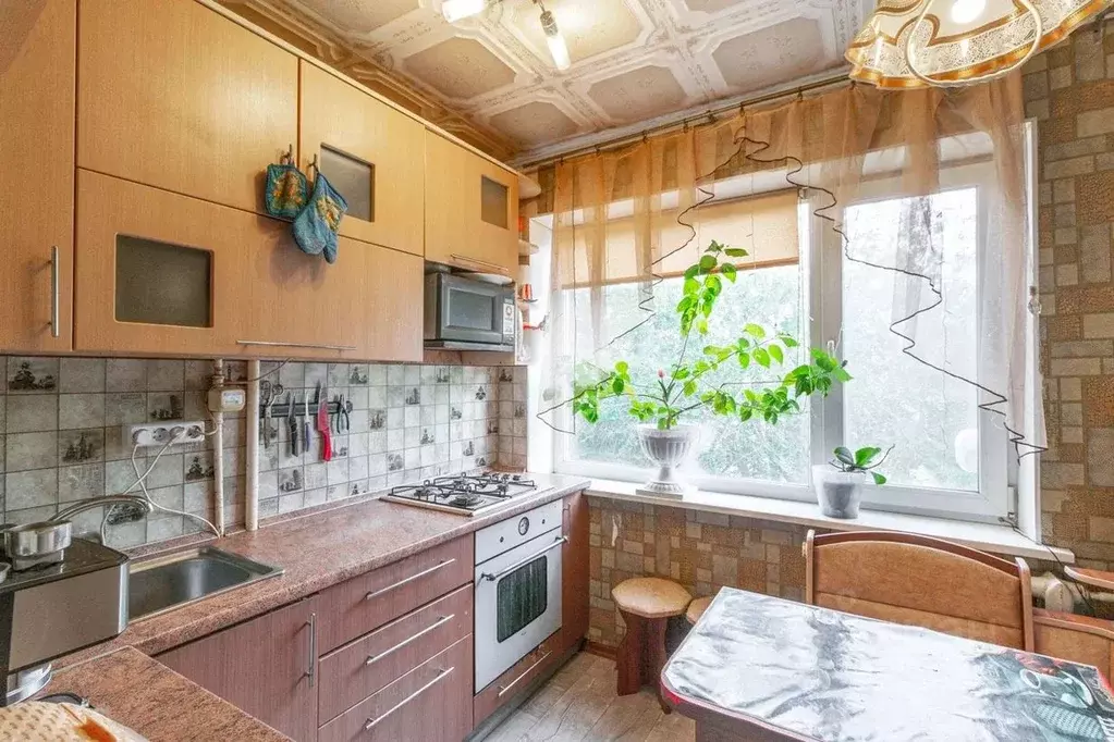 1-к кв. Омская область, Омск ул. 75-й Гвардейской Бригады, 1А (32.8 м) - Фото 0