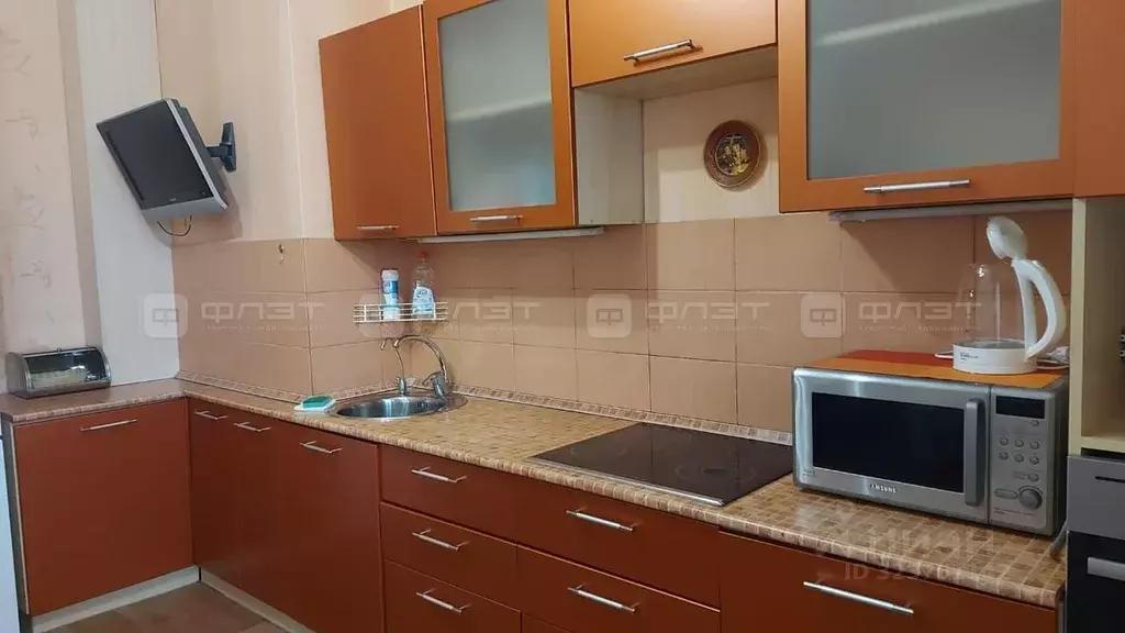 1-к кв. Татарстан, Казань ул. Адоратского, 1а (51.1 м) - Фото 1