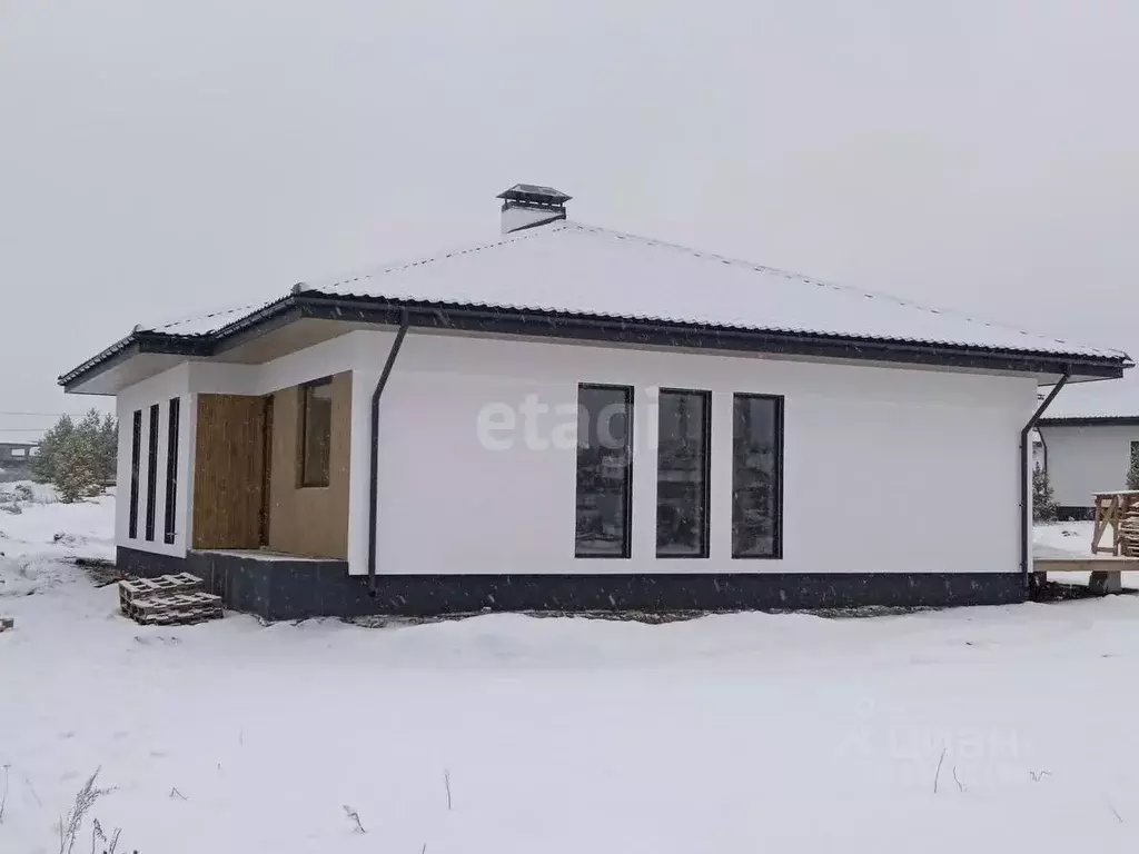 Дом в Свердловская область, Белоярский муниципальный округ, пос. ... - Фото 0