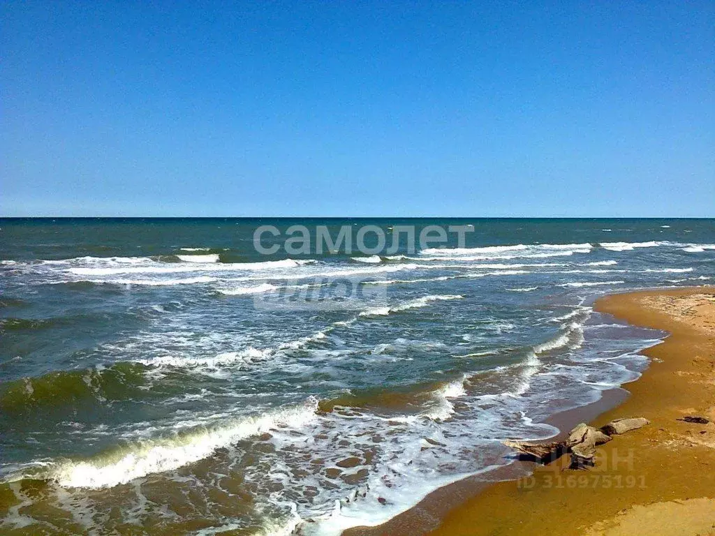 Участок в Краснодарский край, Ейск Николаевская ул. (8.24 сот.) - Фото 1