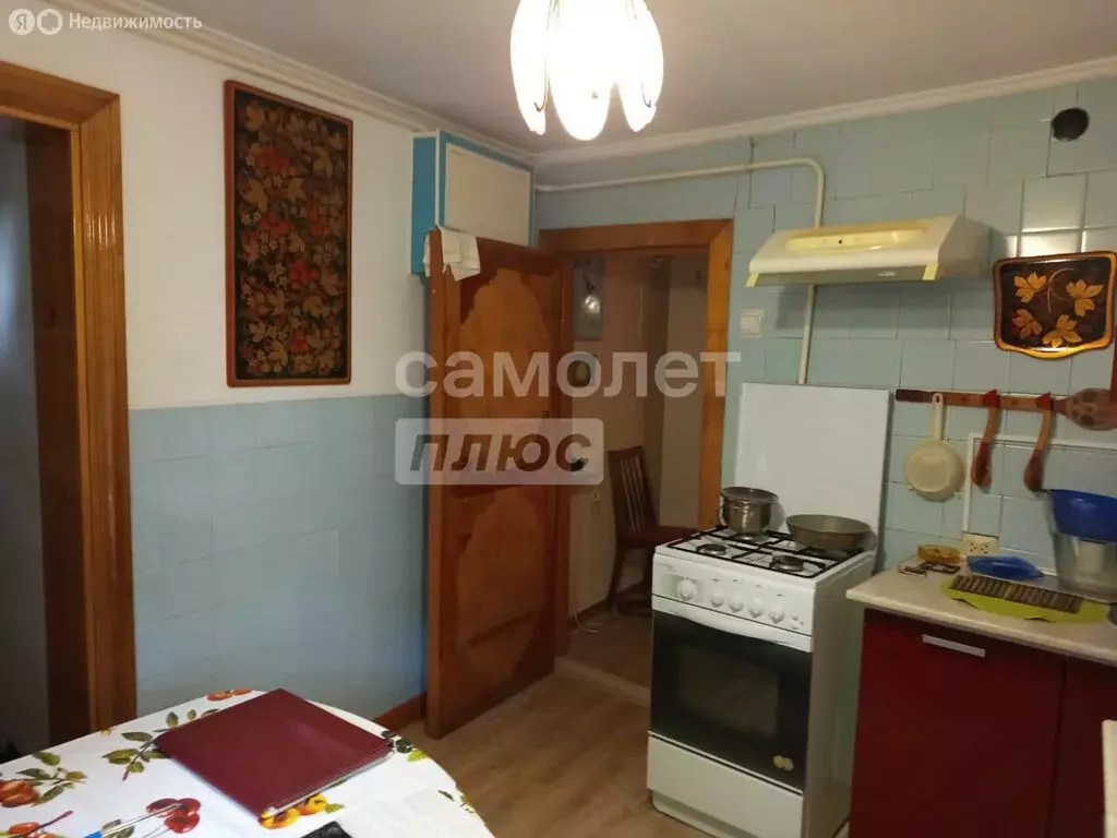 4-комнатная квартира: Астрахань, площадь Шаумяна, 16 (70.9 м) - Фото 1