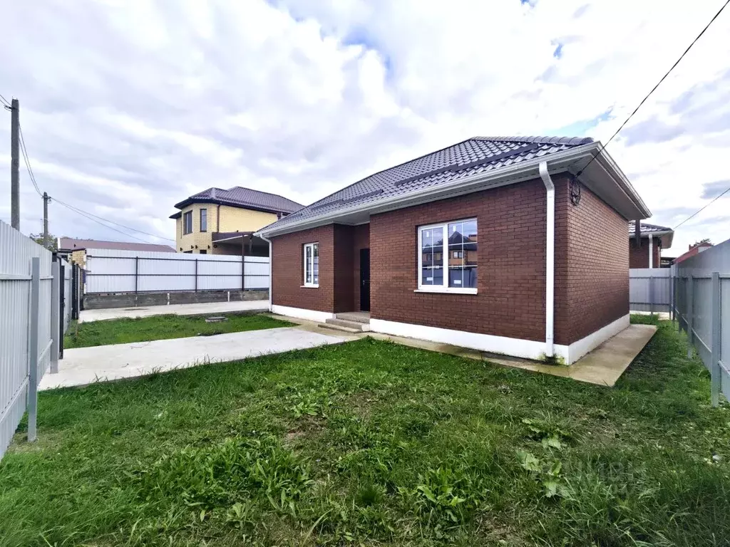 Коттедж в Краснодарский край, Динской район, Новотитаровская ст-ца ... - Фото 1