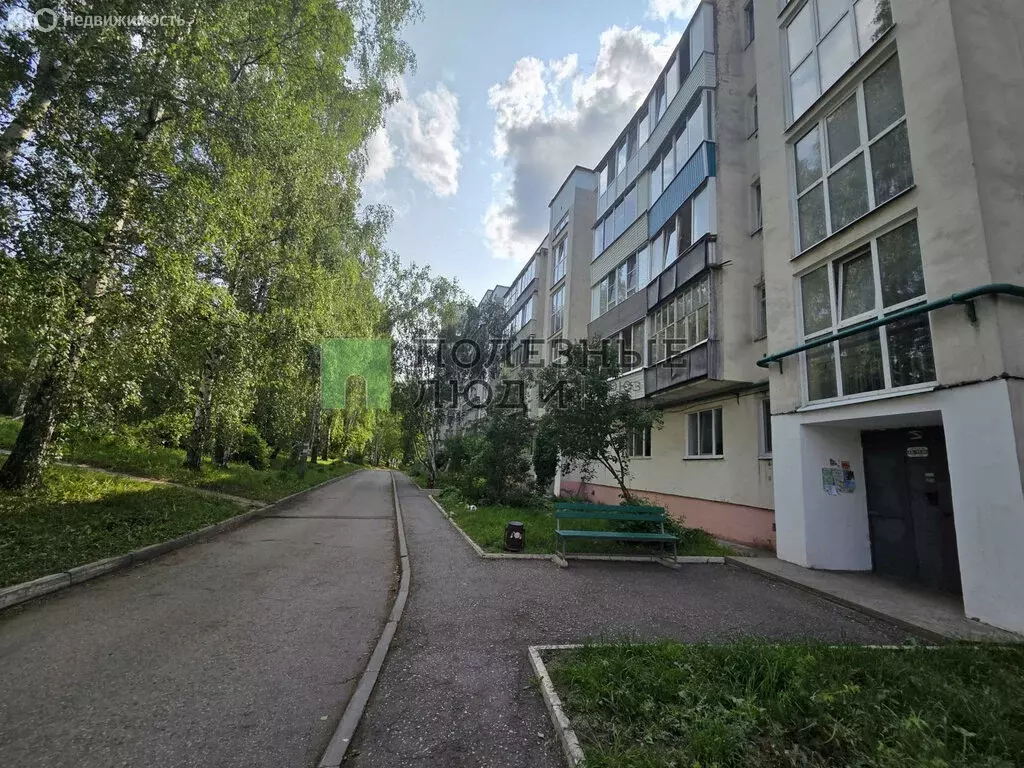 3-комнатная квартира: Ижевск, Родниковая улица, 64 (65 м) - Фото 0