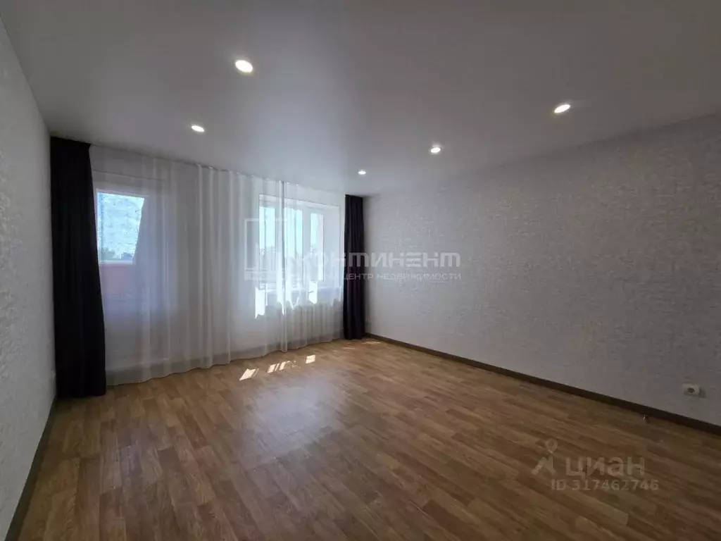 1-к кв. Владимирская область, Ковров ул. Строителей, 28 (46.0 м) - Фото 1