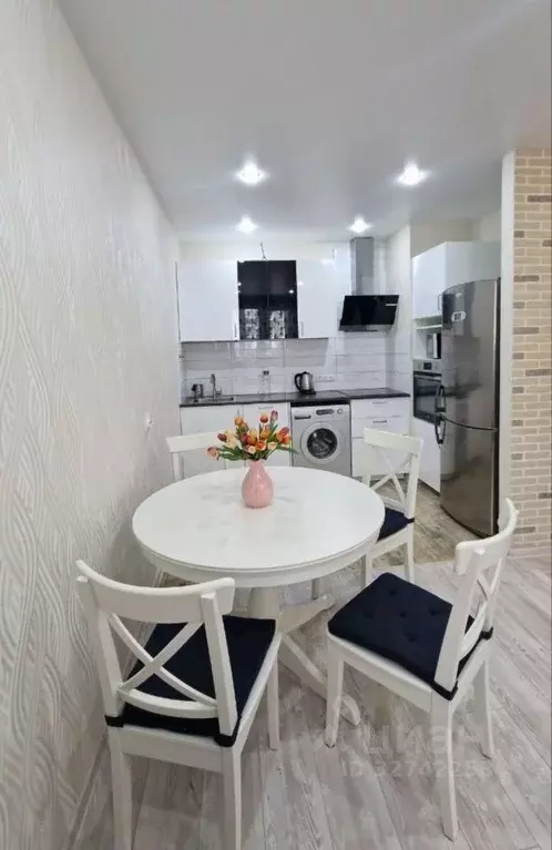 2-к кв. Омская область, Омск Взлетная ул., 11/1 (54.0 м) - Фото 1