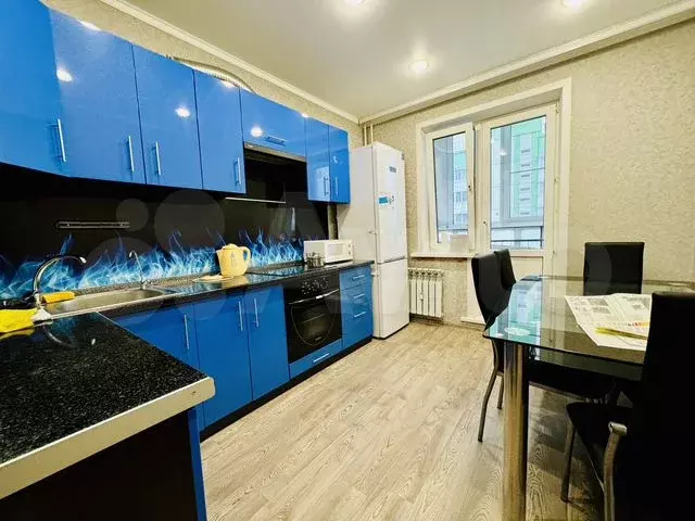 2-к. квартира, 55 м, 8/10 эт. - Фото 0