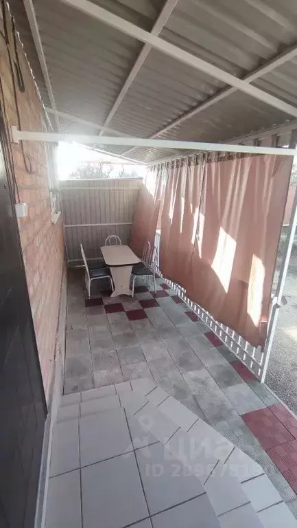 Дом в Краснодарский край, Ейский район, Должанская ст-ца Полевой пер., ... - Фото 2