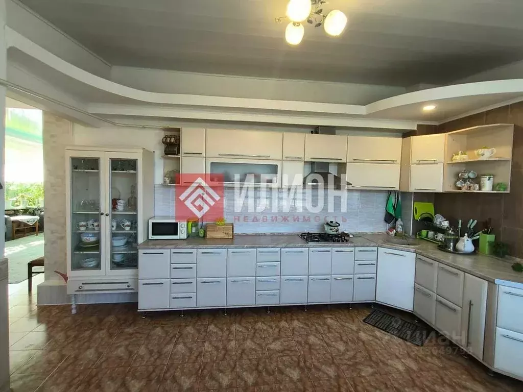 Дом в Крым, Бахчисарайский район, Железнодорожненское с/пос, с. Дачное ... - Фото 2