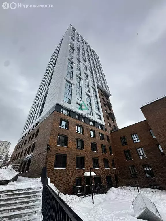 3-комнатная квартира: Уфа, улица Менделеева, 1/1 (93.6 м) - Фото 1