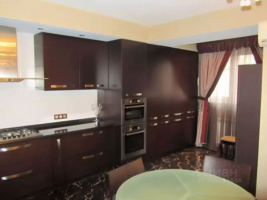 2-к кв. Астраханская область, Астрахань ул. Набережная Приволжского ... - Фото 2