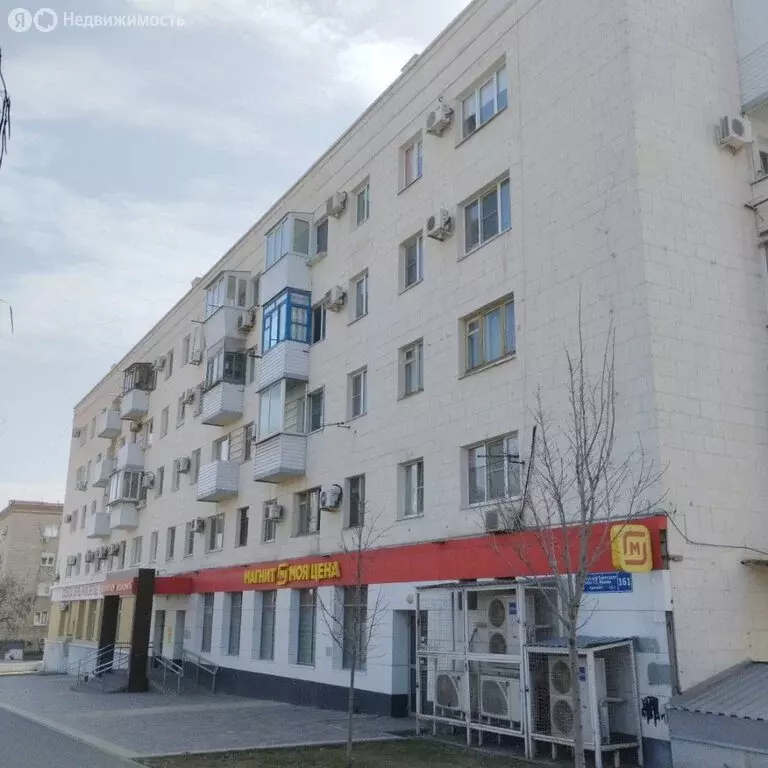 3-комнатная квартира: Волгоград, проспект Маршала Жукова, 161 (57.1 м) - Фото 1