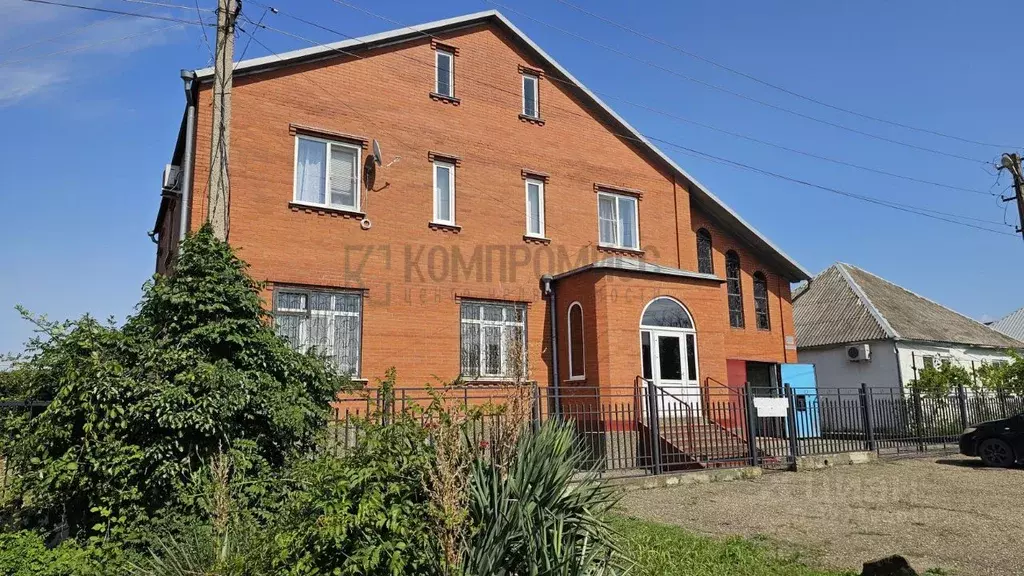 Дом в Краснодарский край, Северский район, Черноморское городское ... - Фото 1