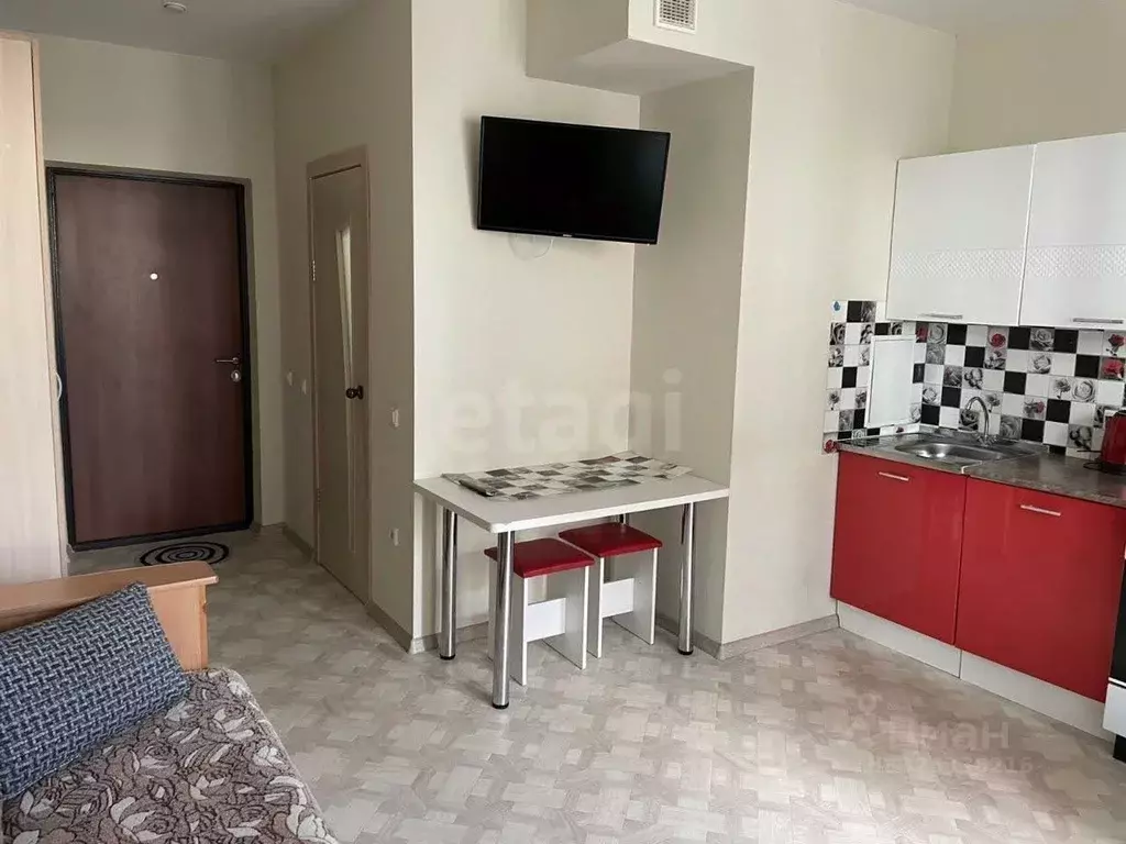 Студия Тюменская область, Тюмень ул. Парада Победы, 7 (33.0 м) - Фото 2