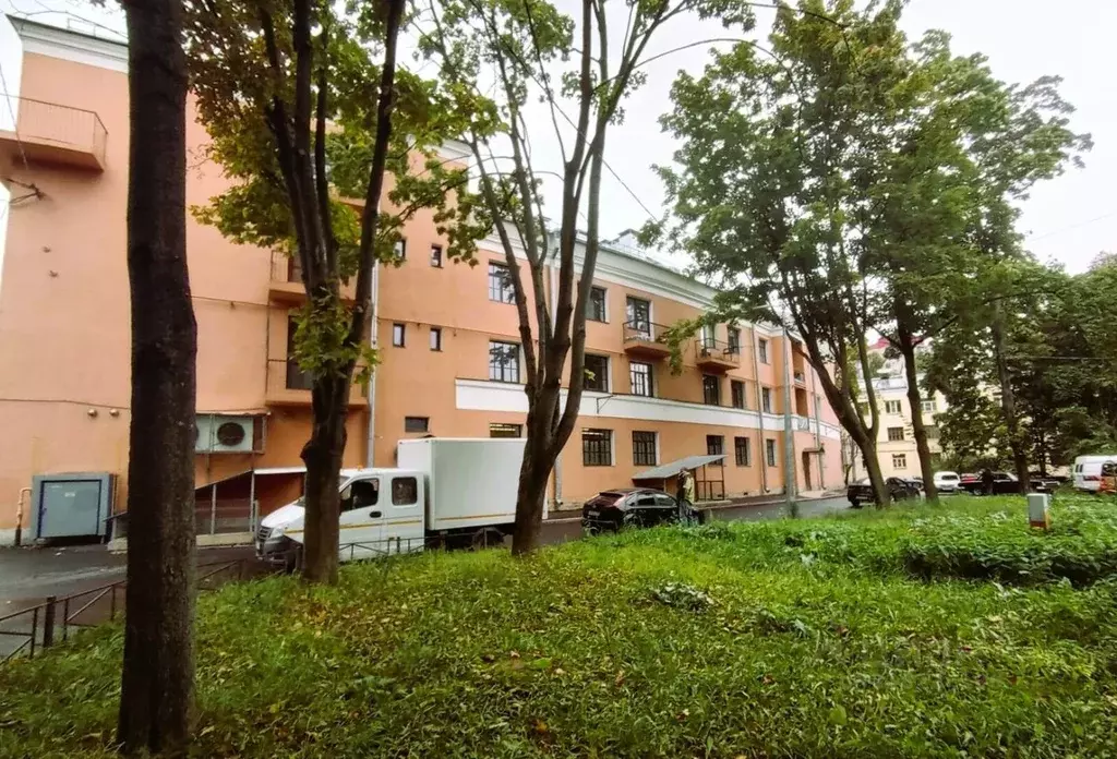 Торговая площадь в Санкт-Петербург ул. Бабушкина, 18 (83 м) - Фото 1