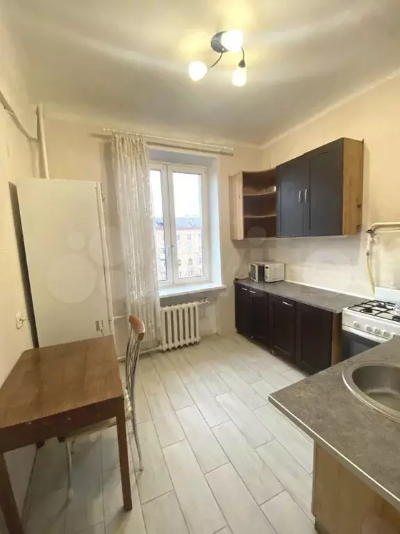 2-к. квартира, 60 м, 5/5 эт. - Фото 0