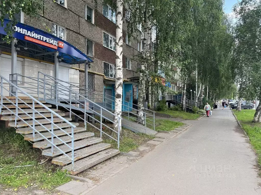 Торговая площадь в Удмуртия, Ижевск Молодежная ул., 71 (68 м) - Фото 0