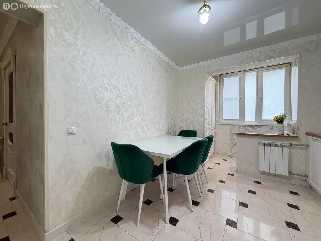 3-комнатная квартира: Нальчик, Кабардинская улица, 212 (65.2 м) - Фото 2
