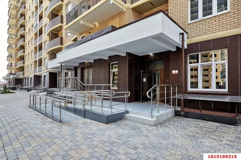 2-комнатная квартира: Краснодар, микрорайон имени Петра Метальникова, ... - Фото 2