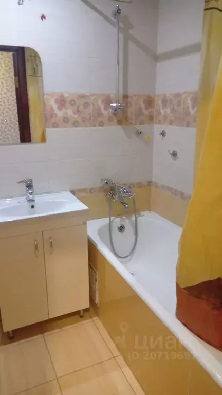 2-к кв. Рязанская область, Рязань Вишневая ул., 21к2 (65.0 м) - Фото 0