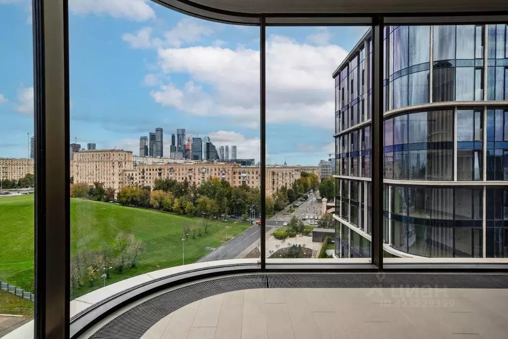 6-к кв. Москва ул. Братьев Фонченко, 1к3 (303.9 м) - Фото 1