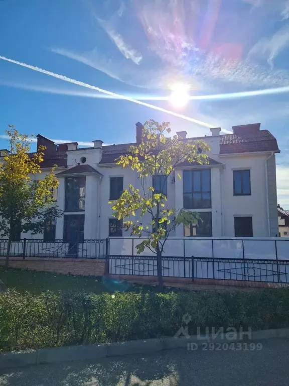 Таунхаус в Ставропольский край, Пятигорск ул. Кучуры, 4литО (340 м) - Фото 1