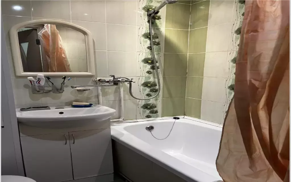Продаётся 4-к квартира, 73.4 м - Фото 0