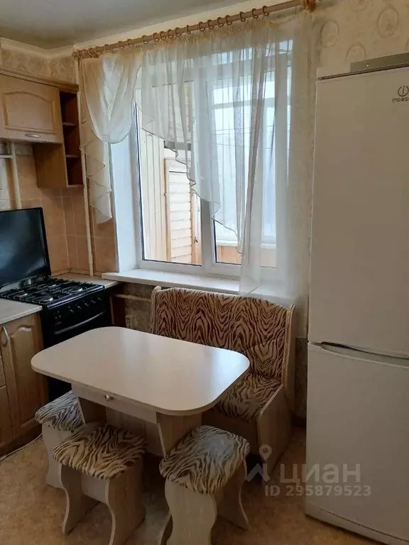 1-к кв. Марий Эл, Йошкар-Ола ул. Петрова, 12 (35.0 м) - Фото 1