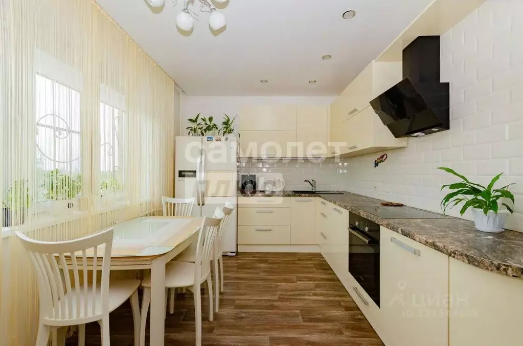 3-к кв. Челябинская область, Челябинск ул. Петра Столыпина, 17 (80.0 ... - Фото 1