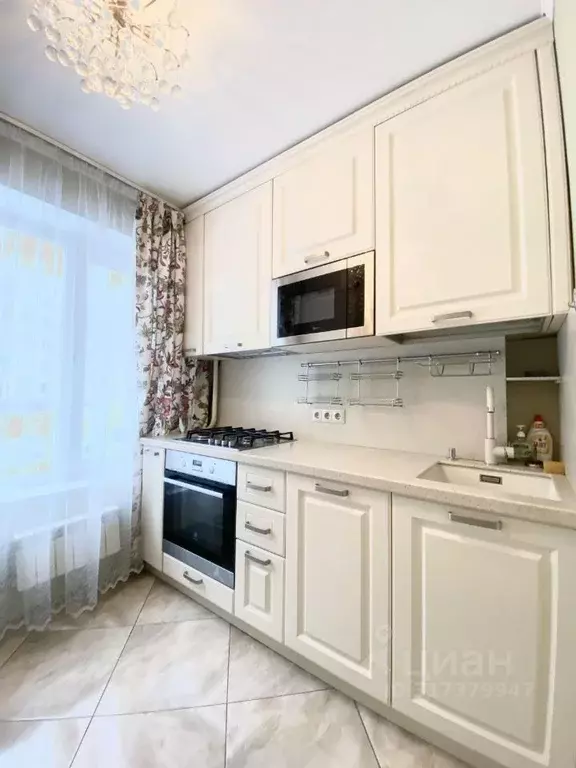 2-к кв. Москва Профсоюзная ул., 110К4 (46.0 м) - Фото 0