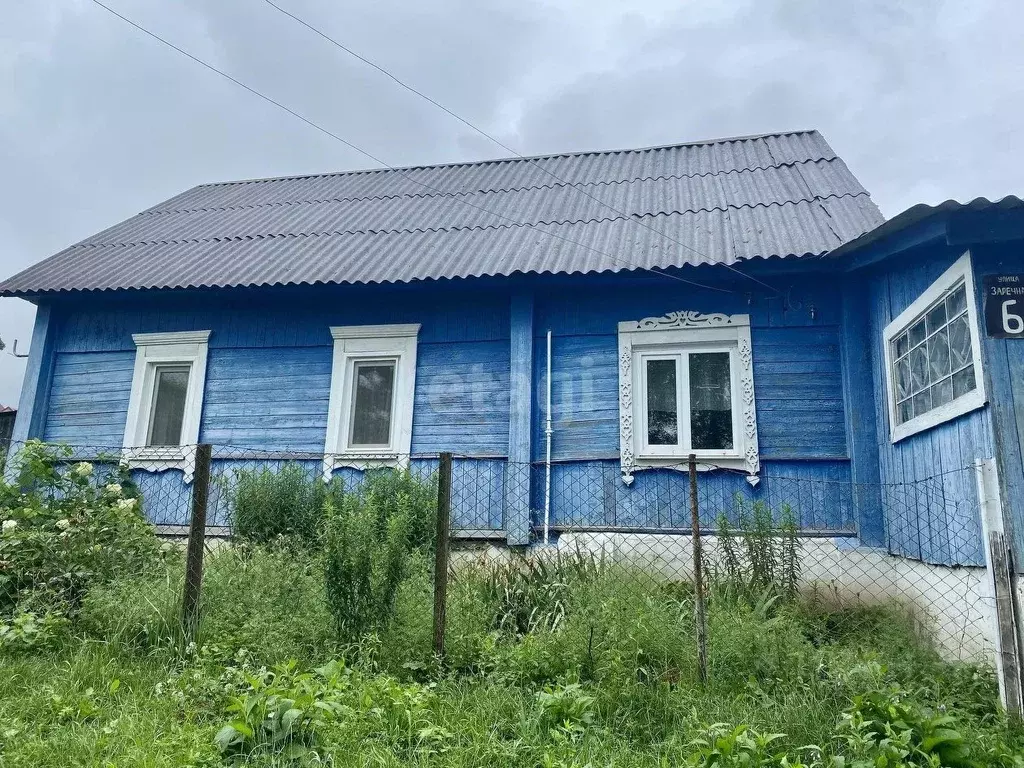 Дом в Брянская область, Жуковский муниципальный округ, с. Овстуг  (70 ... - Фото 0