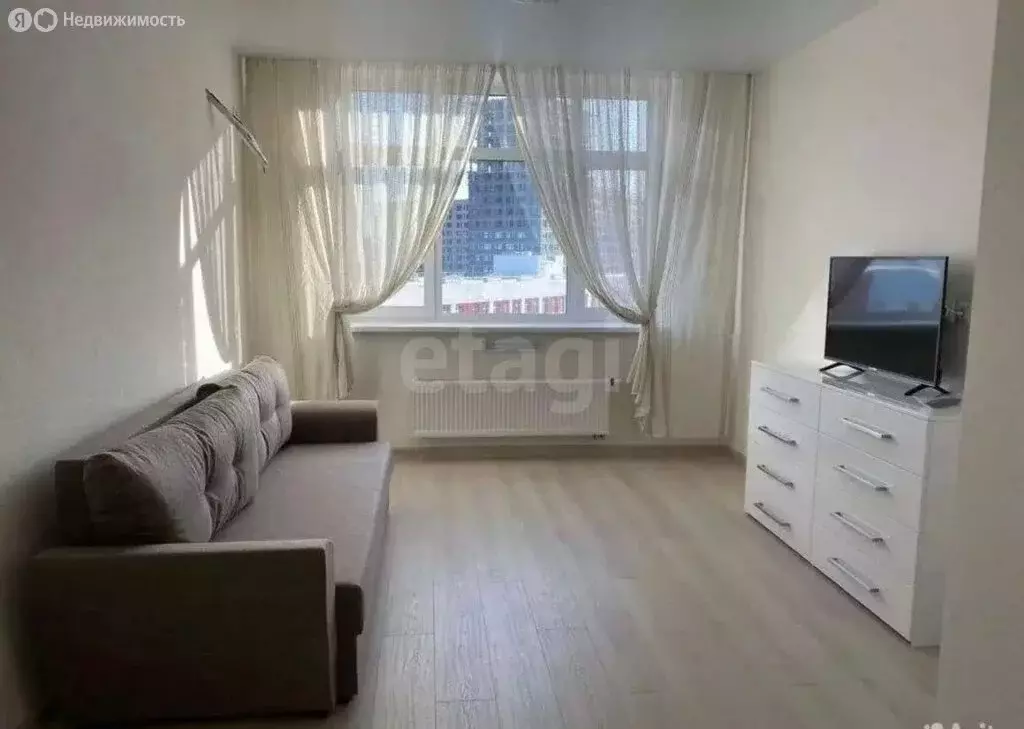 Квартира-студия: Тюмень, Алматинская улица, 6 (29 м) - Фото 1