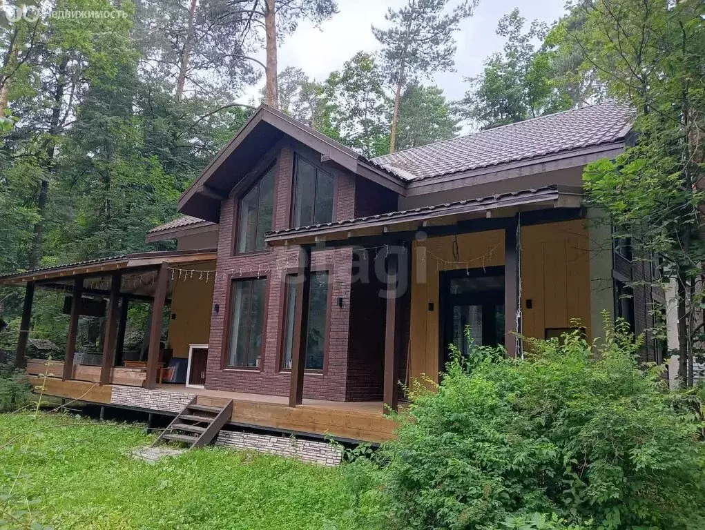 Дом в Кратово, улица Софьи Перовской (180 м) - Фото 1