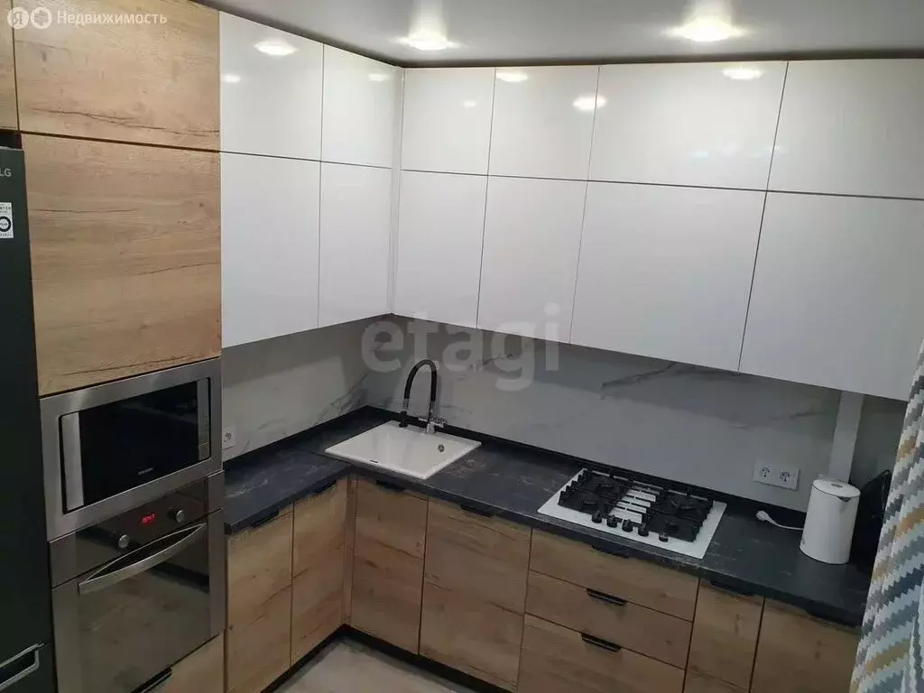 2-комнатная квартира: Шебекино, Рабочая улица, 8 (58.1 м) - Фото 1