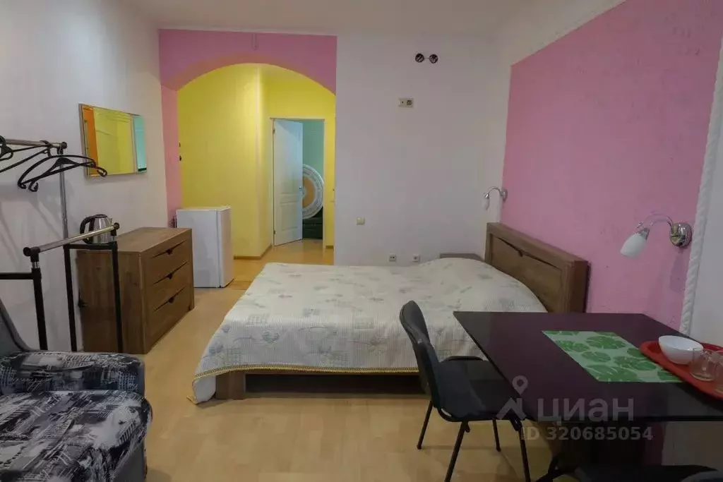 Комната Крым, Судак аллея Тенистая, 17А - Фото 1