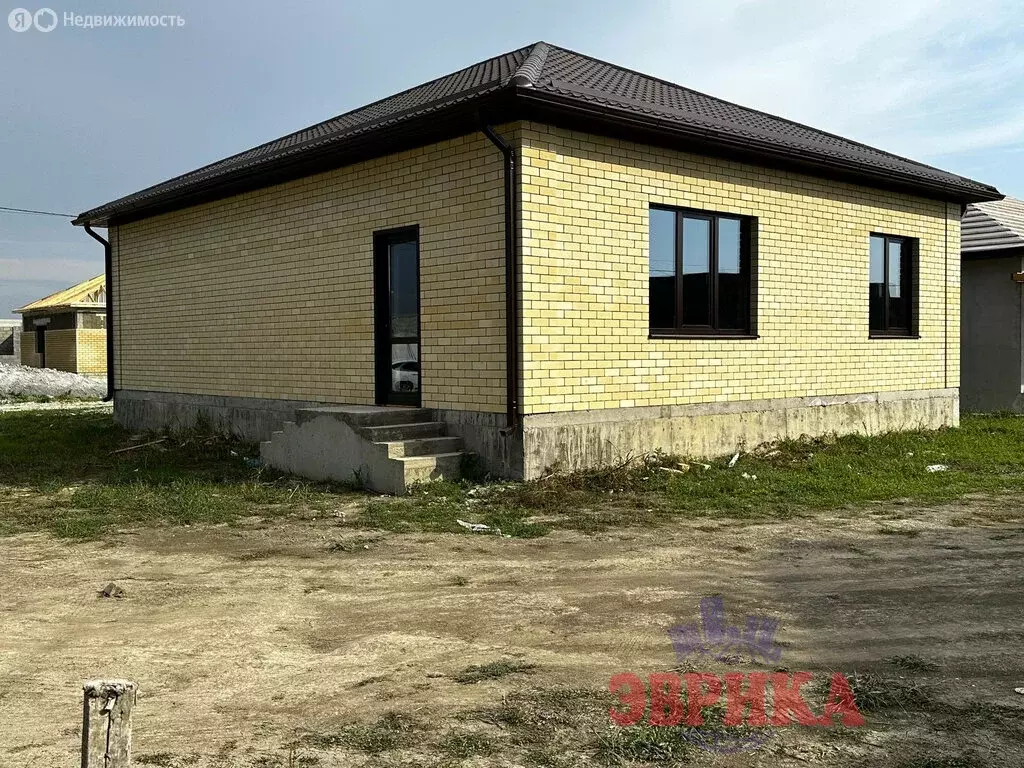 Дом в Крымск, микрорайон Маршала Жукова (110 м) - Фото 1