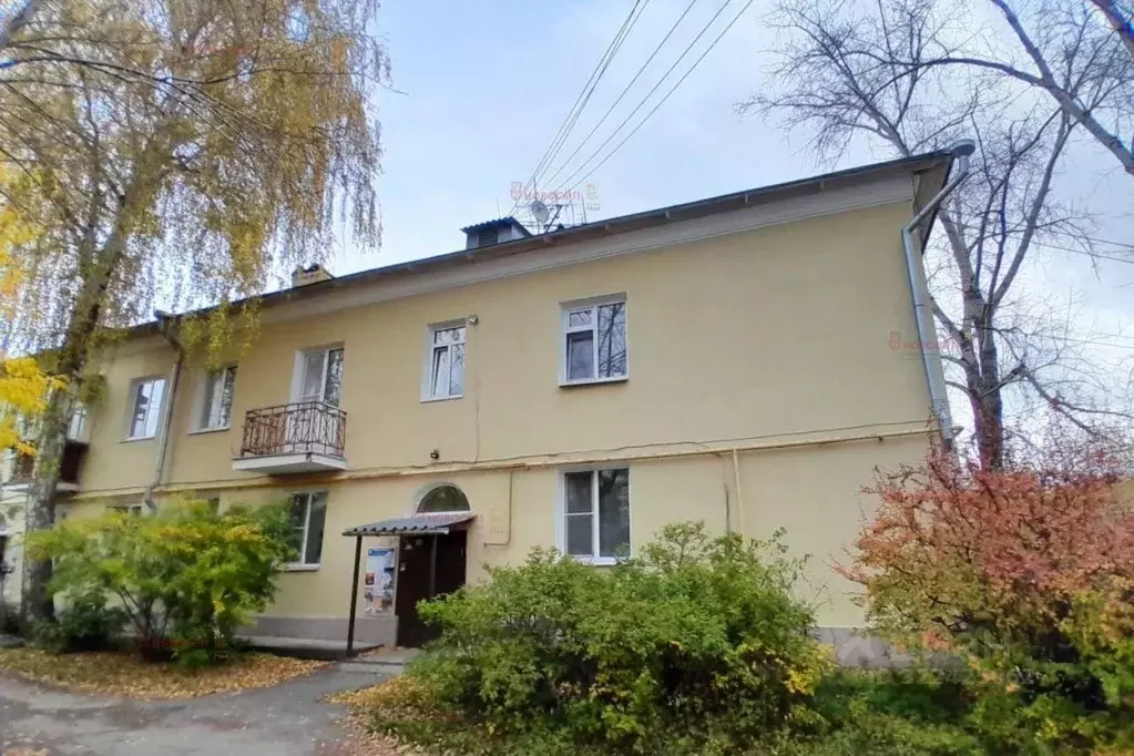 Комната Свердловская область, Екатеринбург ул. Славянская, 37 (28.6 м) - Фото 0