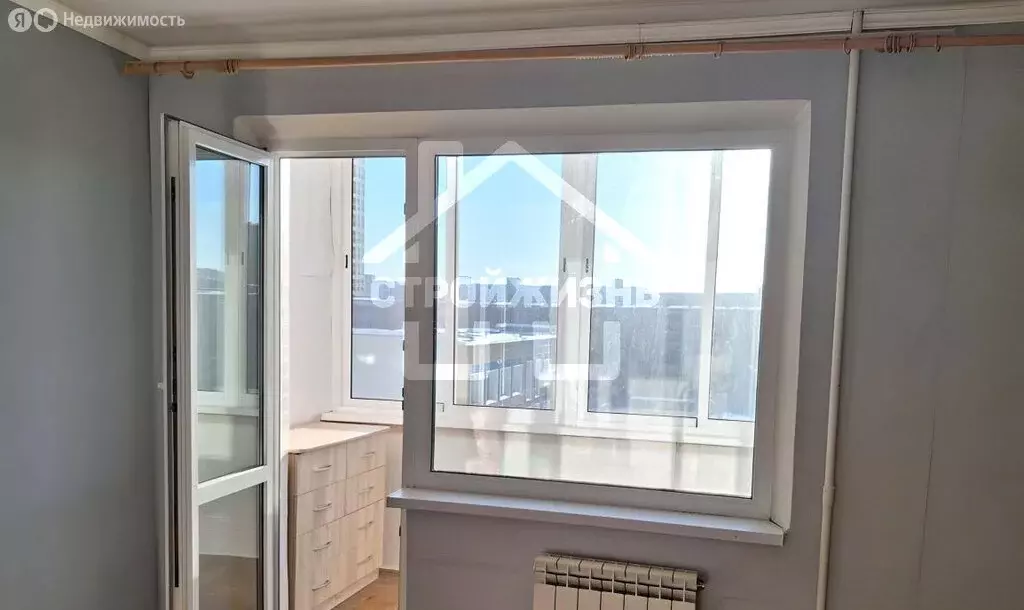 2-комнатная квартира: Екатеринбург, улица Академика Бардина, 15 (42 м) - Фото 1