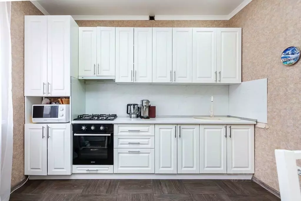 2-к кв. Адыгея, Тахтамукайский район, Яблоновский пгт ул. Гагарина, ... - Фото 2