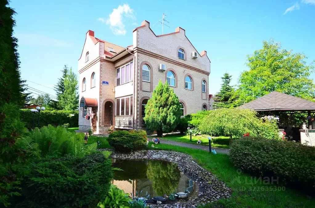 Коттедж в Санкт-Петербург, Санкт-Петербург, Петергоф ул. Кольцевая, 6А ... - Фото 1