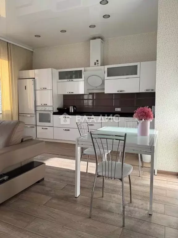 3-к кв. Иркутская область, Иркутск ул. Дыбовского, 8/11 (88.0 м) - Фото 0
