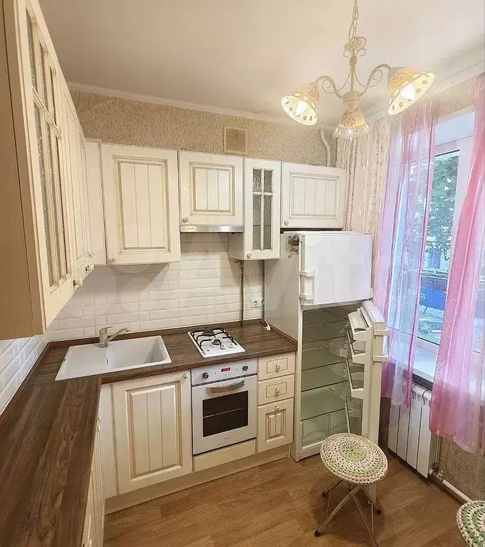 2-к. квартира, 45 м, 2/5 эт. - Фото 0