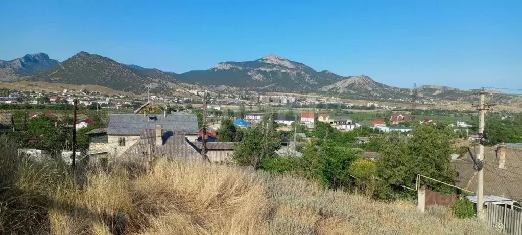 Участок в Крым, Судак ул. Кутузова (7.3 сот.) - Фото 1
